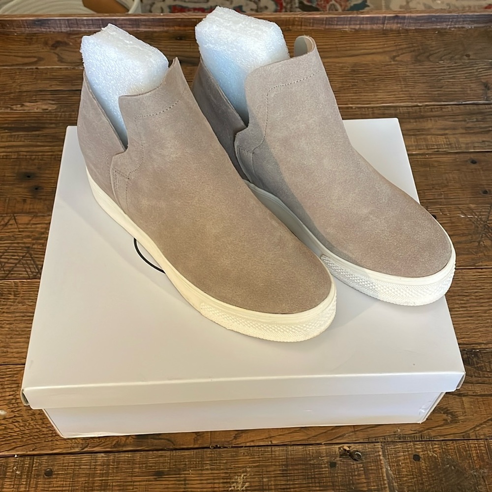 Steve Madden Tan Ankle Boots